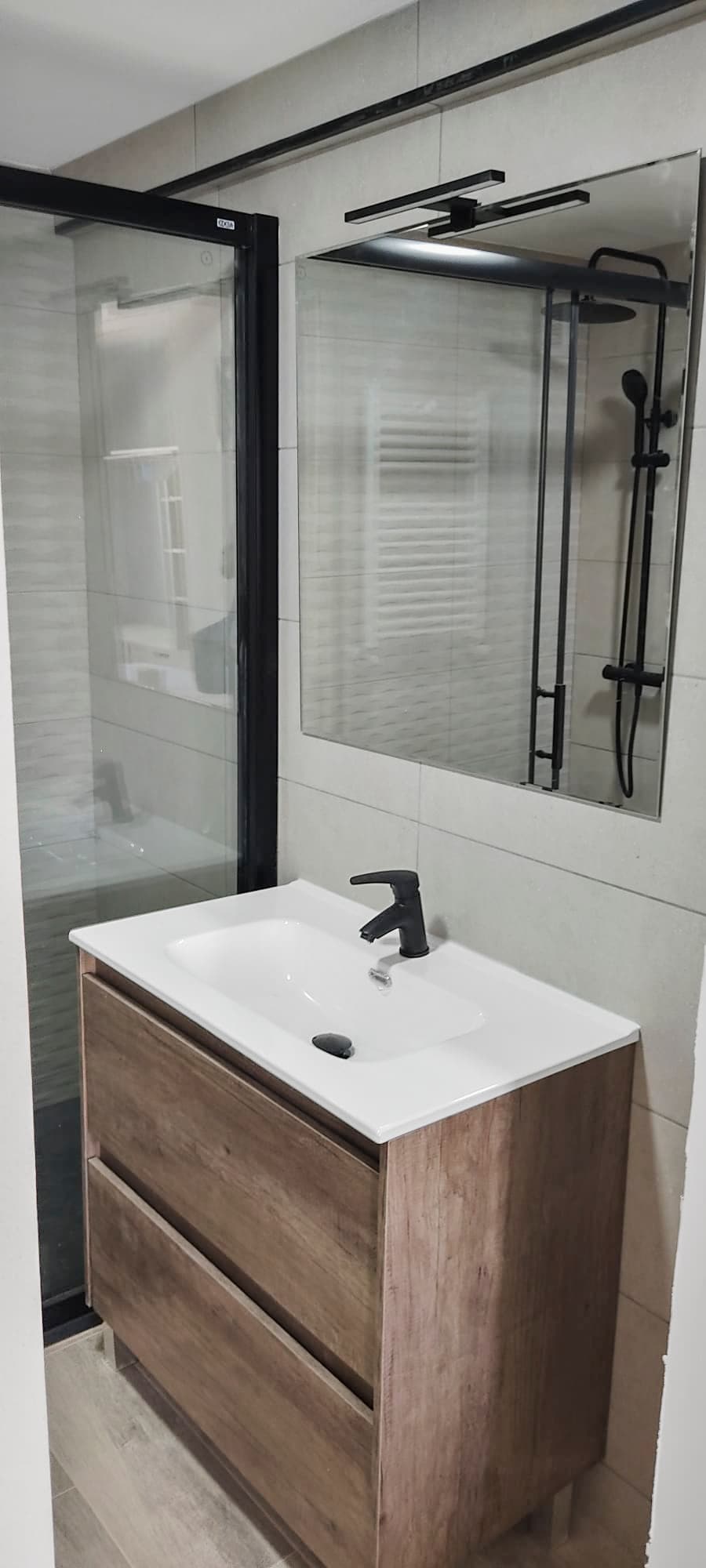 Conjunto de Baños Contemporáneos, imagen 2
